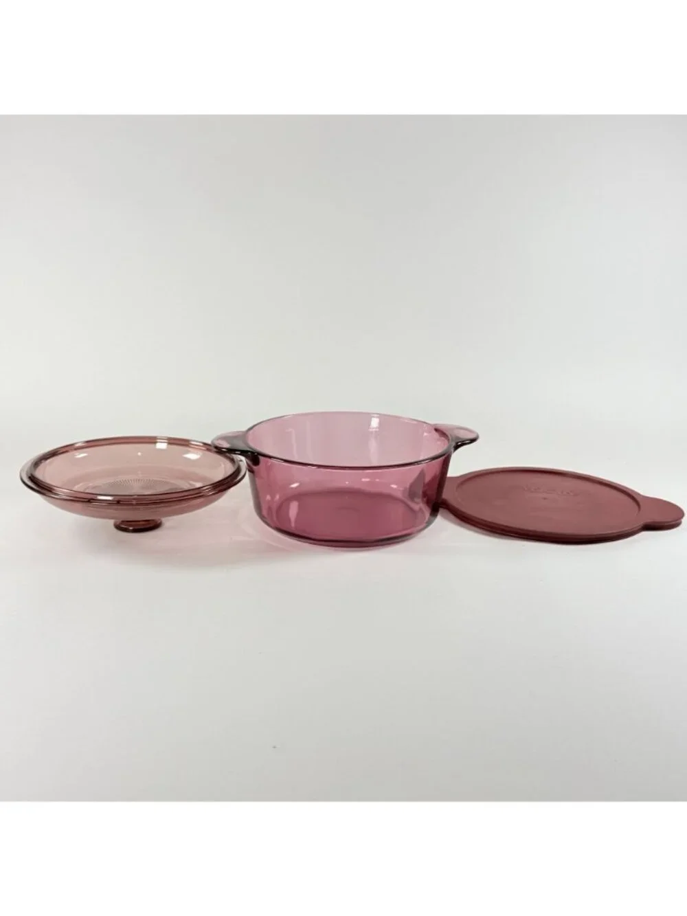 Visions Corning  2.5L Cranberry Glass Casserole Dish With Lid Plastic Cover 1156